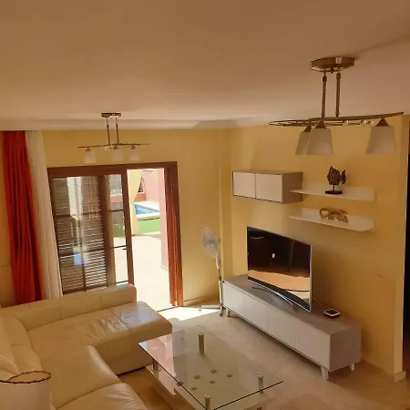 Apartman 4 Bed Villa, El Duque, Private Pool, Costa Adeje *